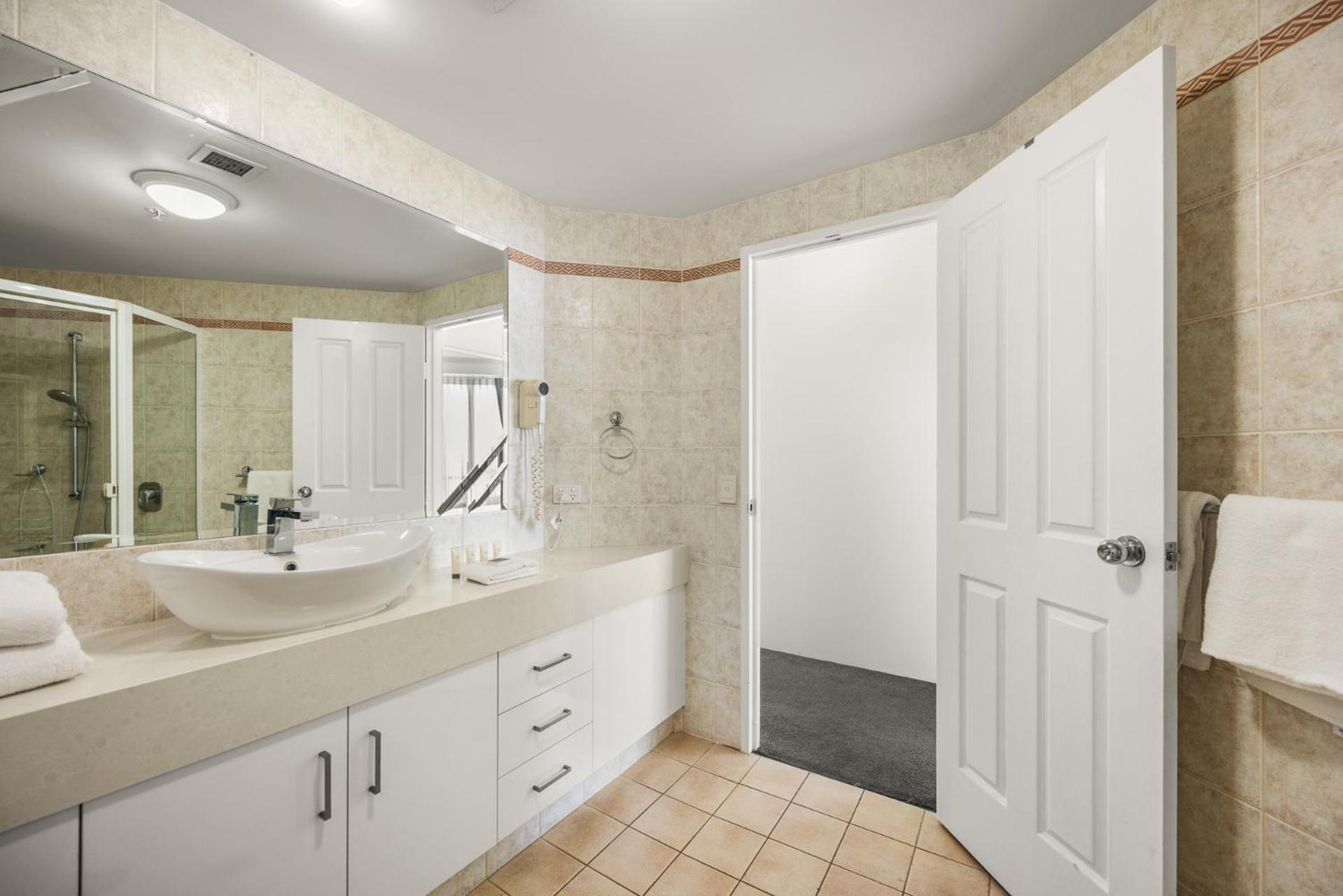 Holiday Holiday Sun City Apartments Gold Coast Room photo